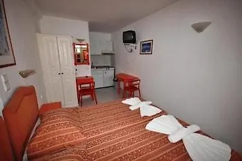 Domna Lakka Studios Mykonos Town 2*,